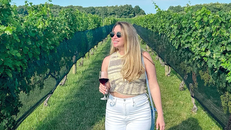 Photo of Abby Cifarelli in a Vineyard