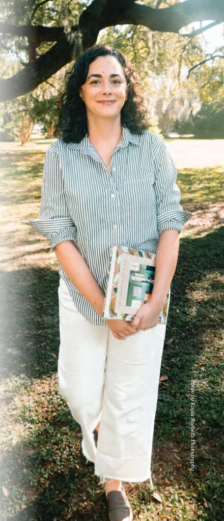 Rebecca Atwood wears E.M. Reitz.